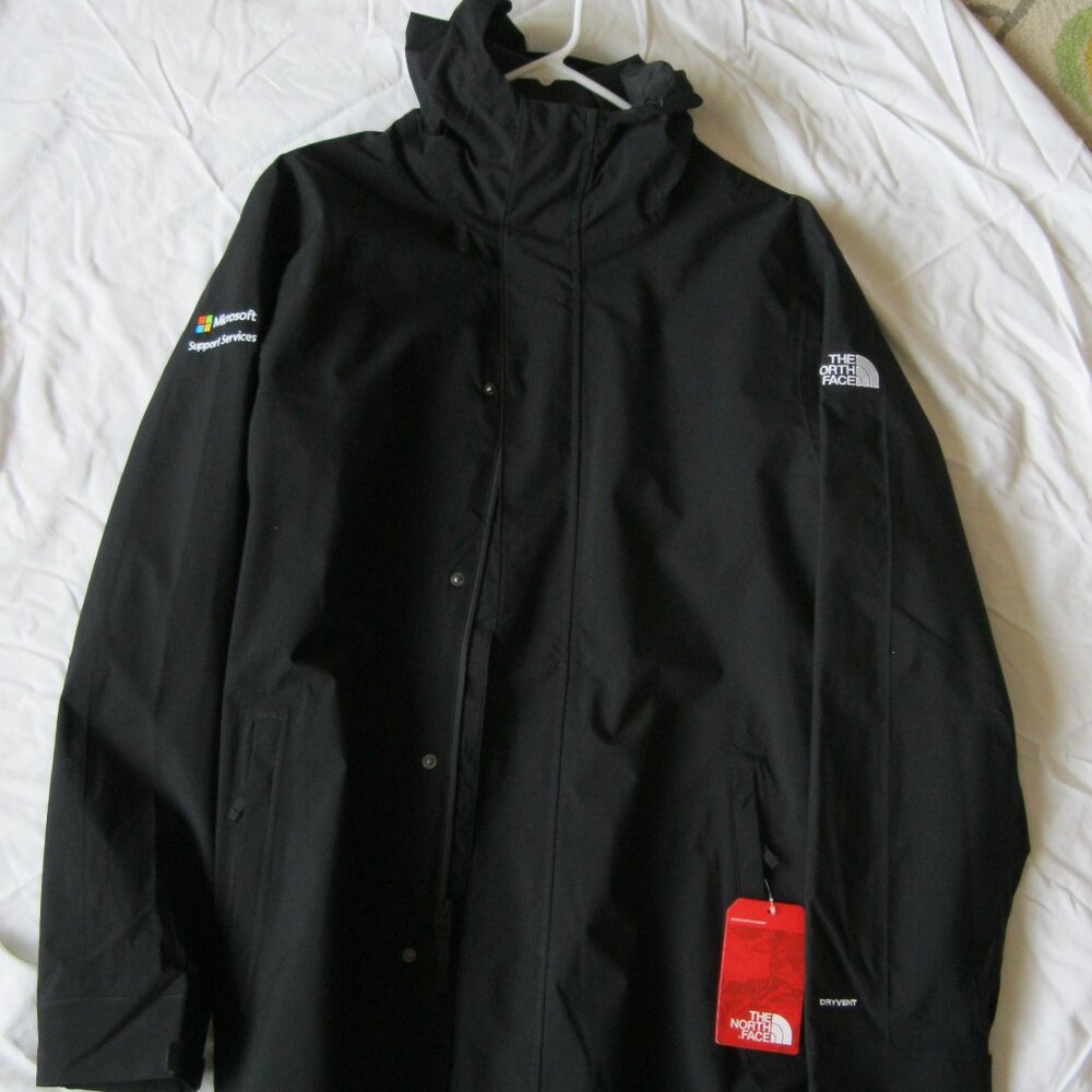 North Face men's black rain shell